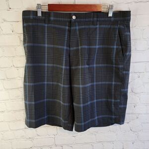 Men's Callaway cargo shorts, size 36